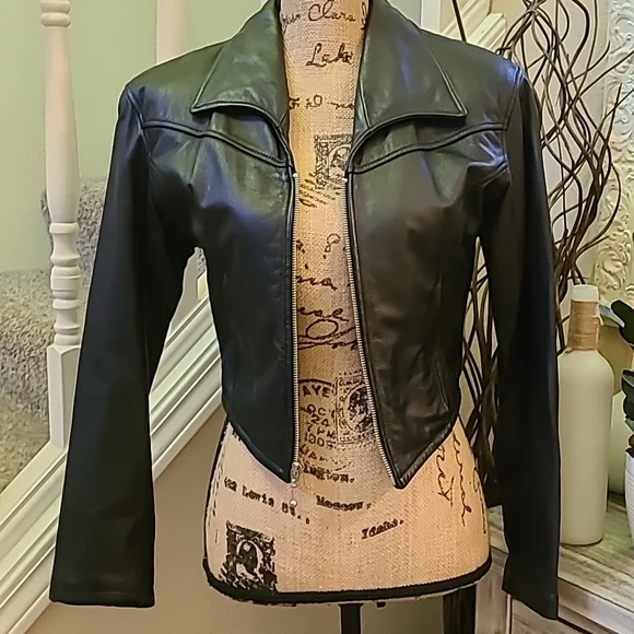 Cropped leather jacket - Picture 4 of 7